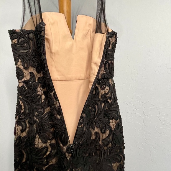 BCBGMaxAzria Black Floral Embroidered Illusion Sheath Dress Size 2 - Picture 10 of 12